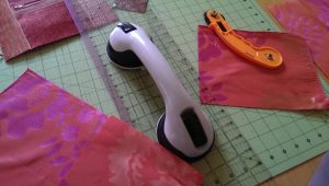 ANY Texture Cutting the lining for a spring slip