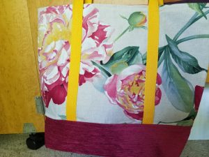 ANY Texture Spring flower tote