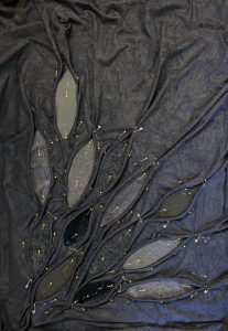 Manipulating fabric